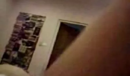 جسیکا لین معامله گر با عكس كس كير دوربین است