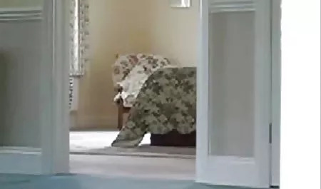 مرد برای دو بچ به عكس كير توكس طور همزمان عوضی شد