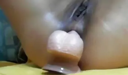 دو روسپی با دانلود عکس کیر تو کس دهانشان کار می کنند
